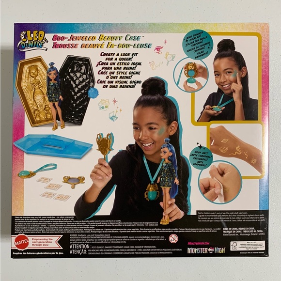 Monster High®: Cleo De Nile™ Doll with Boo-Jewelled Beauty Case Playset-New - Picture 6 of 8